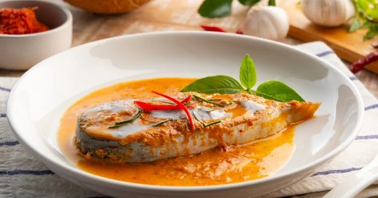 Balığı daha yumşaq və ləzzətli bişirməyin yolları