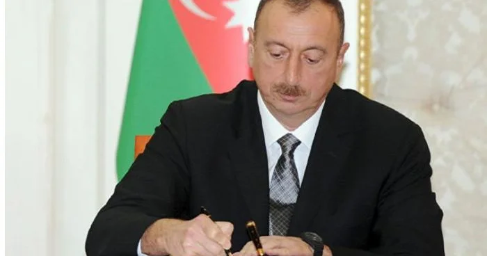 Prezident İtaliyaya yeni səfir təyin etdi