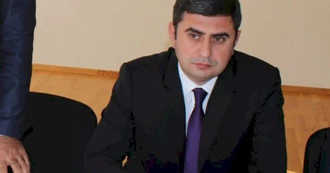 ŞƏHİD ATASI PREZİDENTDƏN KÖMƏK İSTƏYİR Akif Səfərov icra başçısından şikayətçidir