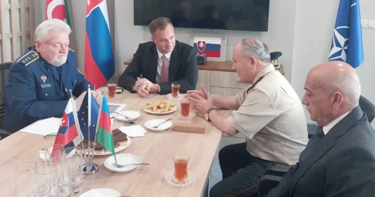 Slovakiya səfirliyində görüş keçirildi FOTO