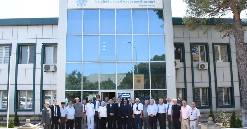 Qaradağ rayonunda ağsaqqallarla görüş keçirilib ŞƏRH