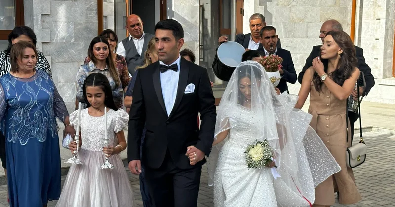 “İndi elə bil toy sənə toy tutur!” Köhnədən nə qalıb, nə itib?