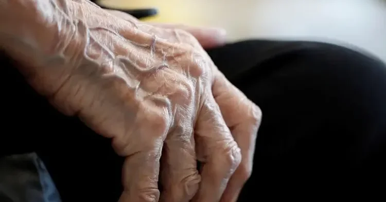 108 yaşlı qadın sağlam və uzun həyat üçün bunları EDİR
