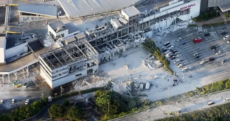 Yaponiyada ticarət mərkəzində partlayış: Çoxlu sayda insan dağıntılar qaldı