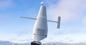 Dünyanın ən böyük pilotsuz suüstü gəmisi açıq dənizlərə yollanır...