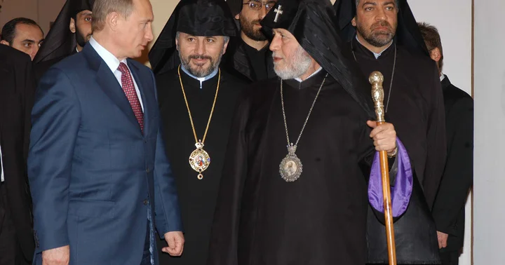 Paşinyan qara keşişi qovur: II Qaregin...