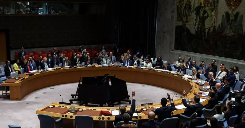 Лондон и Париж запросили закрытые консультации СБ ООН по санкциям против Ирана