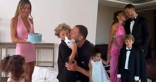 Atakan yuxudan oyananda... : Puldan, şöhrətdən, uğurdan daha qiymətli