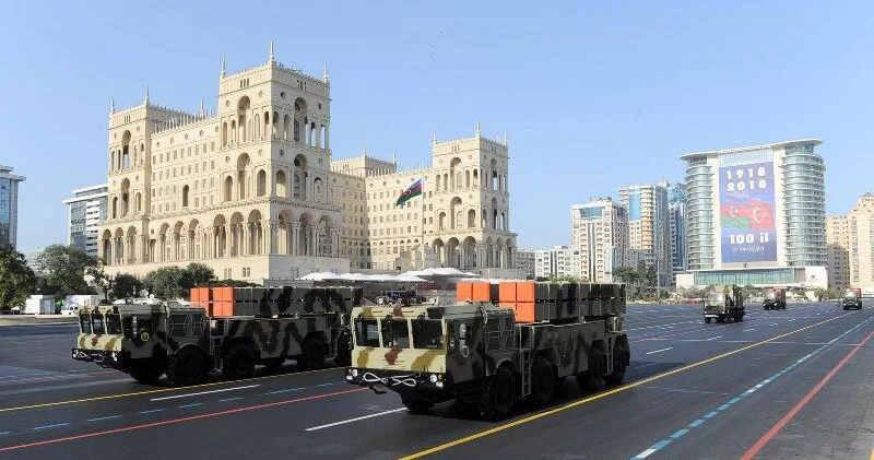 Не сенсация, а дырка от бублика кому не дают покоя Полонезы ?