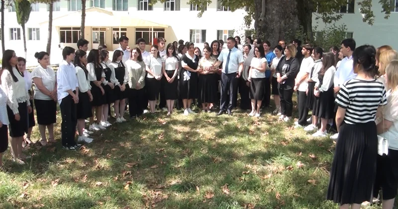 Qəbələdə üç sinfin bütün məzunları tələbə oldular FOTOLAR