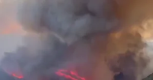 В Испании продолжаются лесные пожары ВИДЕО