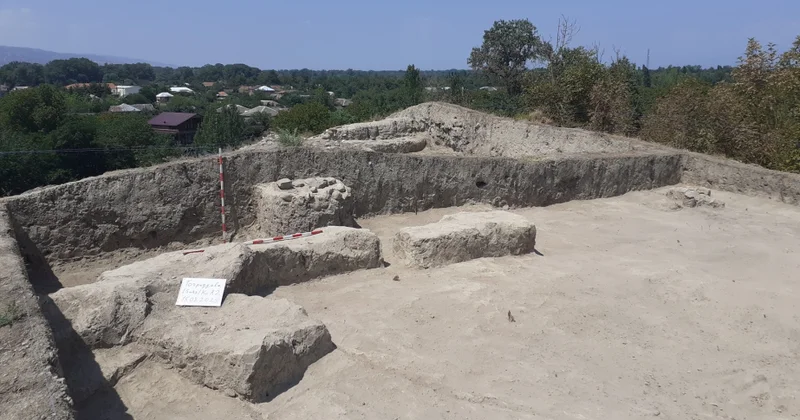 Ptolemey xəritəsinin izi ilə: Torpaqqalada Qafqaz albanlarının mirası