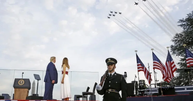 Морское шоу для Трампа