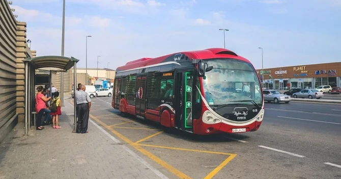 Bakıda ictimai nəqliyyatda qiymət 1 manat olacaq?