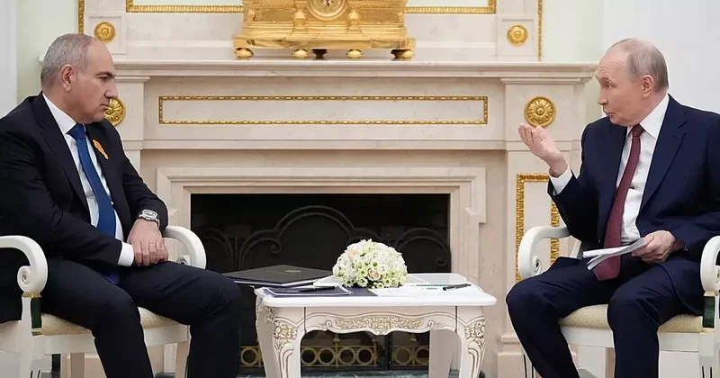 Ушаков рассказал, о чем будут говорить Путин и Пашинян