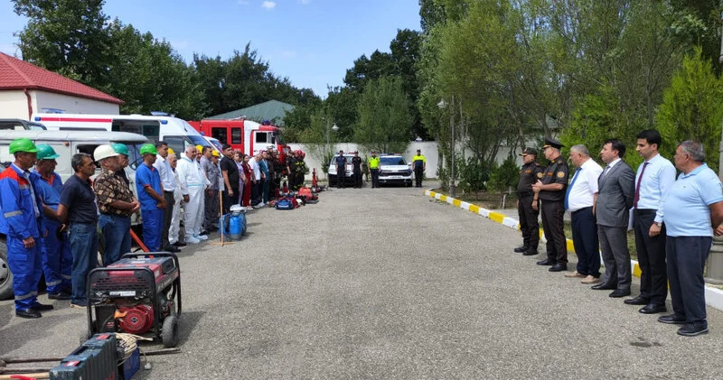 FHN in Sumqayıt Regional Mərkəzi nümunəvi mülki müdafiə məşqi keçirdi FOTO