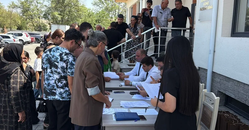 Növbəti köç Şükürbəyli kəndinə çatdı: Ailələrə evlərin açarları təqdim edildi FOTO