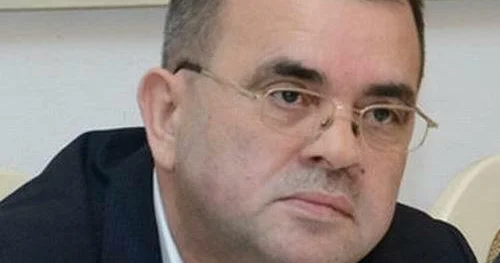 Hökmdar və Şeyx YUNUS OĞUZ yazır