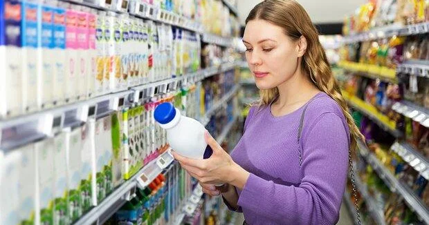 Диетолог назвала правила выбора качественных молочных продуктов