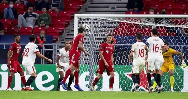 "Bavariya" "Ştutqart"ı darmadağın etdi