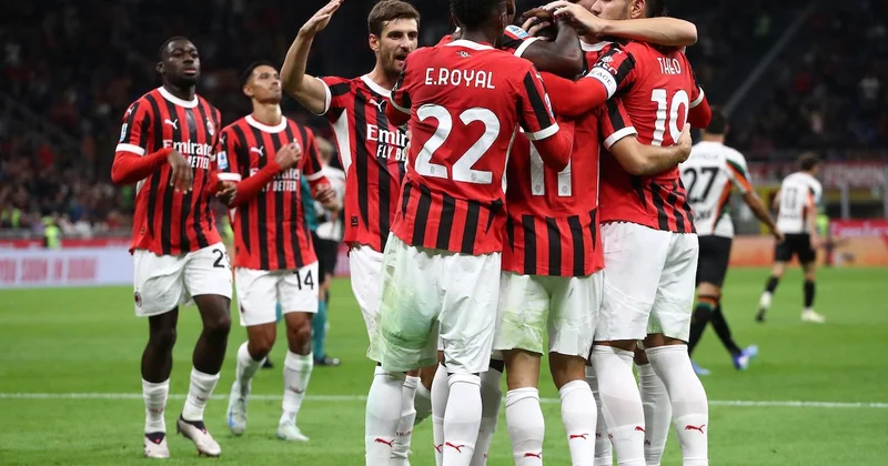 A Seriyası: Milan 3 xalı 2 qolla qazandı