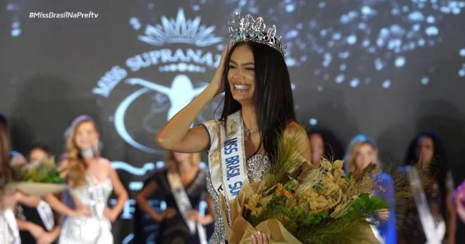 Miss Braziliya nın qalibi tacından oldu (Foto)