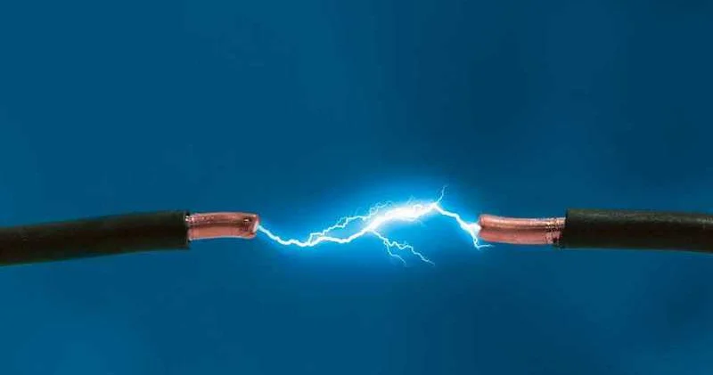 Bakıda zavodda kişi elektrik cərəyanının vurması nəticəsində ölüb