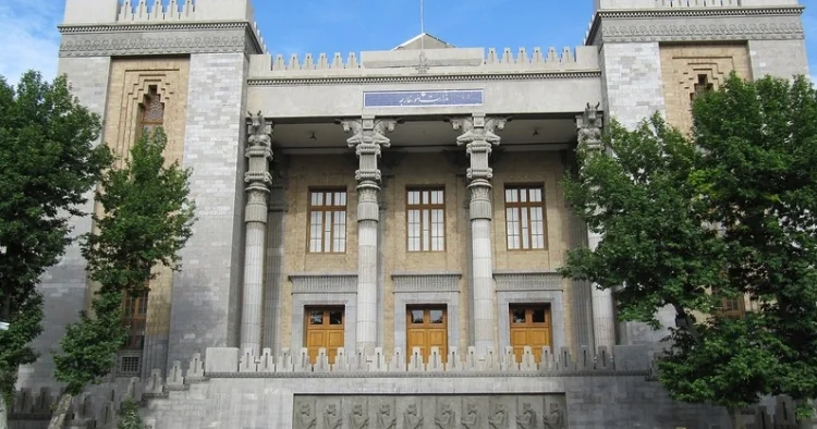 İran bütün ölkələri ABŞ ın iqtisadi müharibəsində iştirakdan imtinaya çağırıb