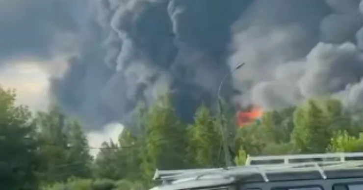 ​Zelenski Yaroslavl və Engelsə zərbələri təsdiqlədi Tu 95MS təyyarəsi vurulub