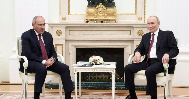Putin və Paşinyan sentyabrın 1 də görüşəcək: Danışıqların mövzularını açıqlanıb