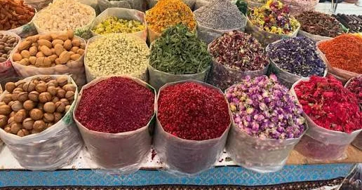 Açıq satılan ədviyyatlar nə qədər istifadəyə yararlıdır? EKSPERT DANIŞDI