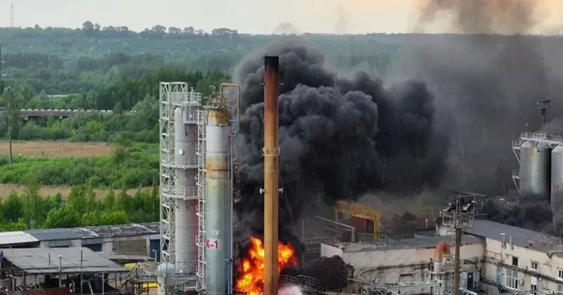 Украина установила рекорд по ударам по российским НПЗ
