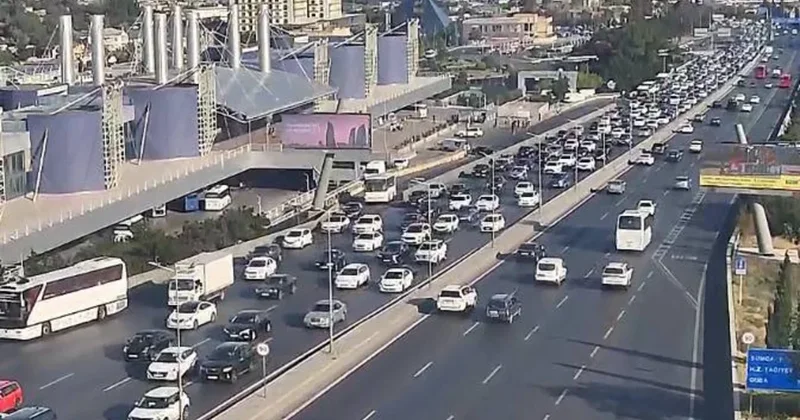 Bakının bu küçələrində sıxlıq var SİYAHI