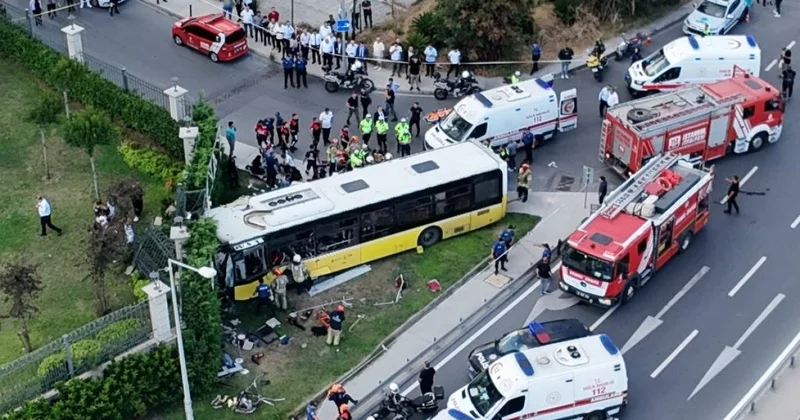 İstanbulda avtobus divara çırpılıb: 1 ölü, 17 yaralı var YENİLƏNİB