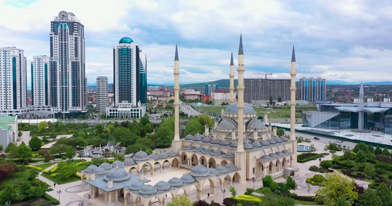 Çeçenistan sərhədində yenilik: Yalnız bu şəxslər ölkəyə keçə biləcək