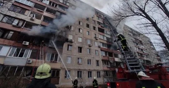 Rusiya Kiyevi raket atəşinə tutdu: 2 ölü, 10 yaralı
