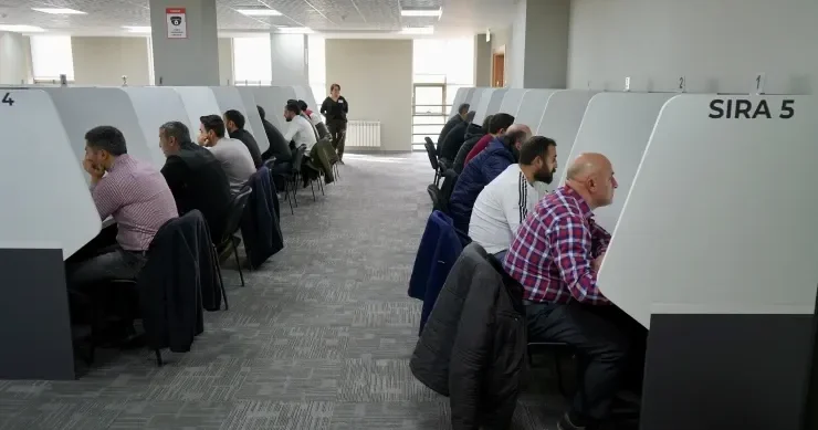 Sürücülərin imtahanı oldu