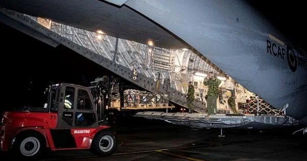 Ukrayna ABŞ la 90 milyardlıq silah müqaviləsi imzalayır
