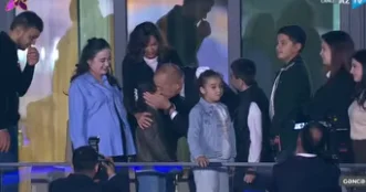 Prezidentlə xanımının uşaqlarla səmimi anları Video