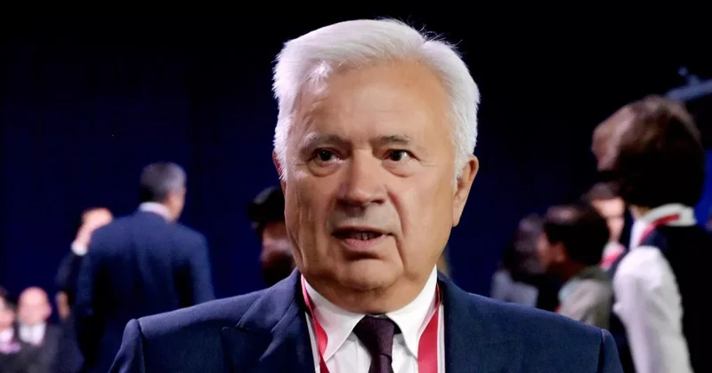 Vahid Ələkbərov rusiyalılar arasında Forbes reytinqində 1 ci oldu