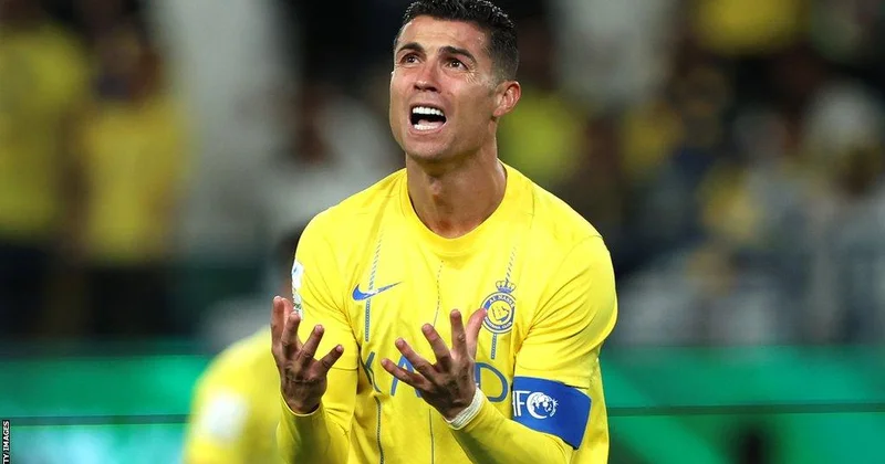 Ronaldo klubunu dəyişir?