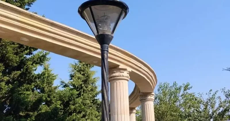 Благоустраиваются бакинские парки и скверы ФОТОФАКТ