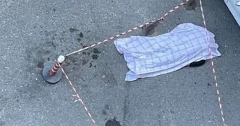 Bakıda dəhşət: Ana oğlunu öldürüb, özünü binadan atdı