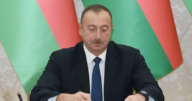 Prezident prokurorluq işçilərini təltif ETDİ