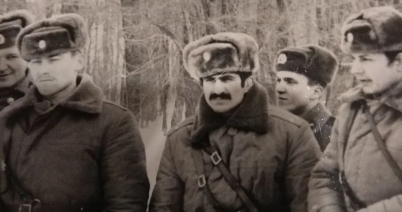 “Rusiya ordusundakı işindən məzuniyyətə çıxıb Azərbaycan ordusunun ilk Hərbi And və Nizamnaməsini yazdı...“