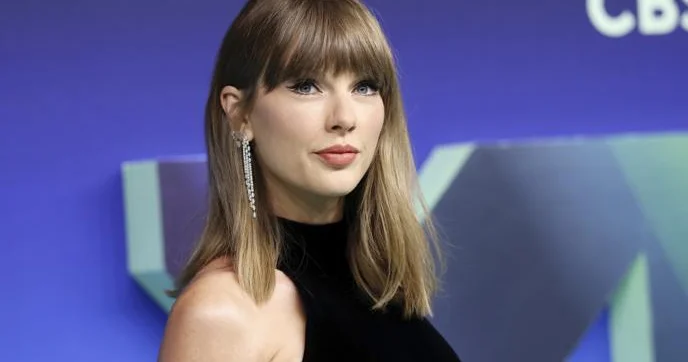 Тейлор Свифт стала самой титулованной артисткой в истории MTV VMA