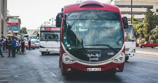 Paytaxtda bəzi marşrutların iş saatları uzadılacaq RƏSMİ