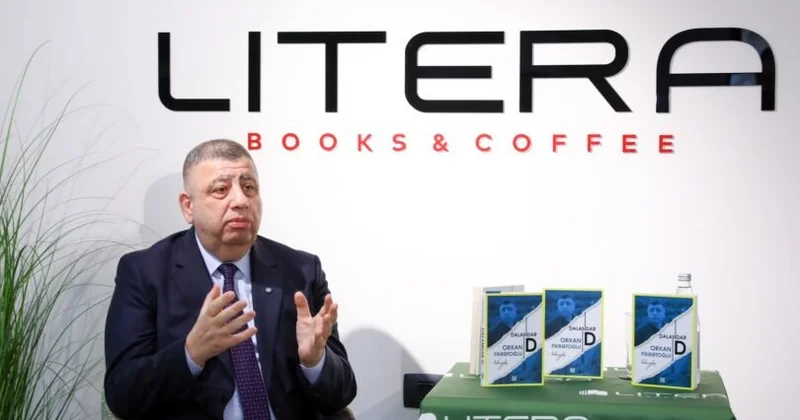 Orxan Fikrətoğlunun “Dalandar D” kitabının təqdimat mərasimi keçirilib