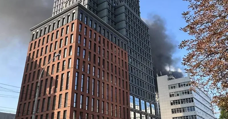 В Киеве атаковано административное здание: ВИДЕО
