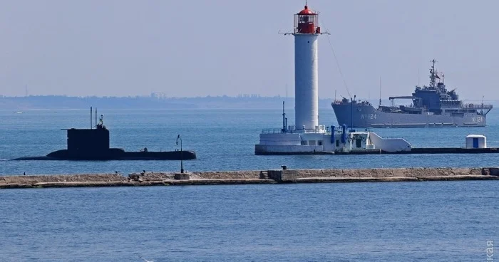 Odessaya gedən iki yük gəmisini vurduq Rusiya MN